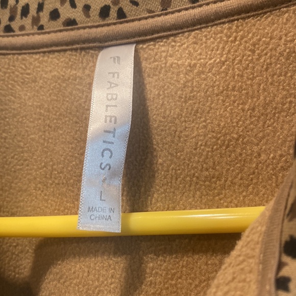Fabletics Cozy Fleece Half Zip Brown Cheetah Print Women’s Sweatshirt Pullover - Picture 6 of 12